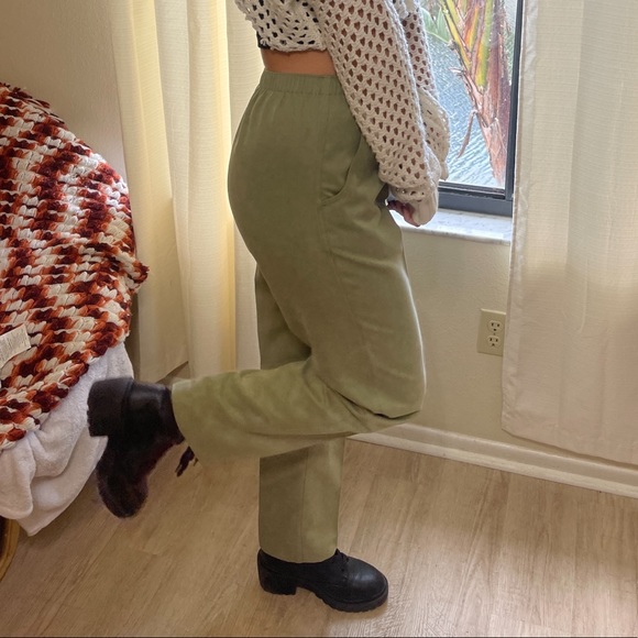 Womens trousers - Picture 2 of 9